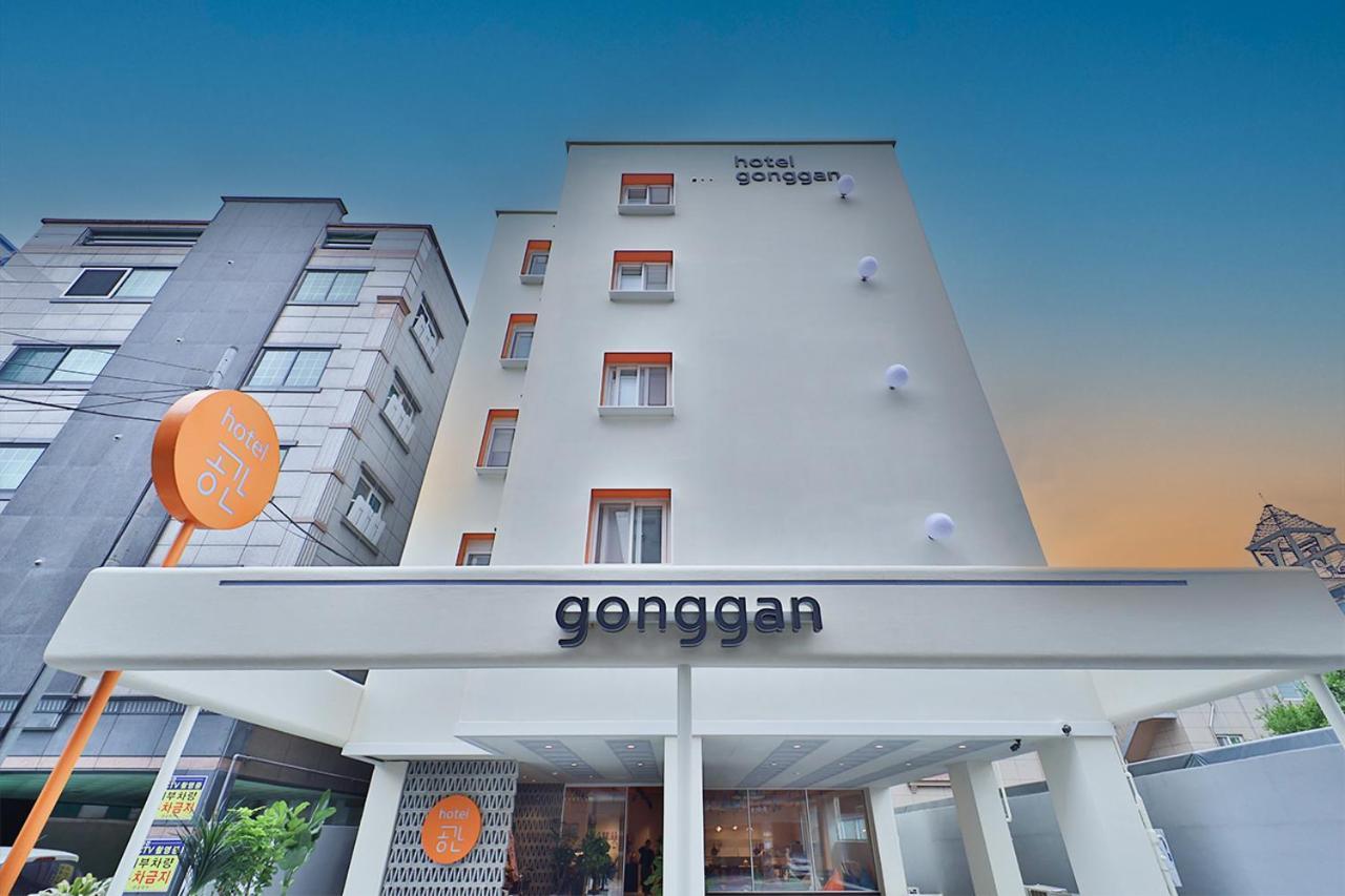 Gyeongju Hotel Gonggan Exterior photo