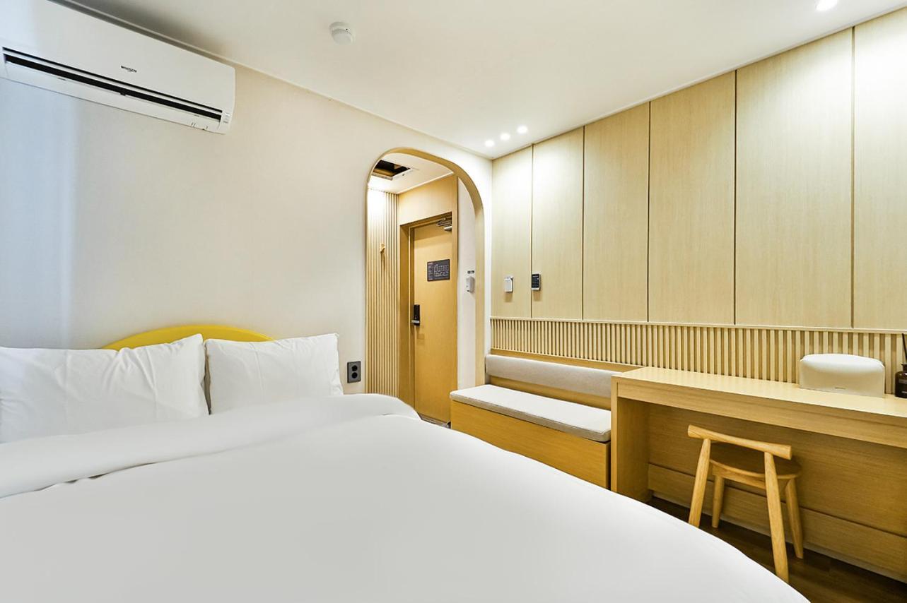 Gyeongju Hotel Gonggan Exterior photo